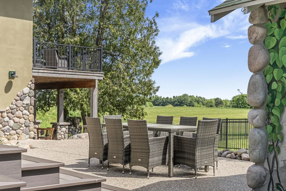 6801 Secor Road Long Lake Township, MI 49685