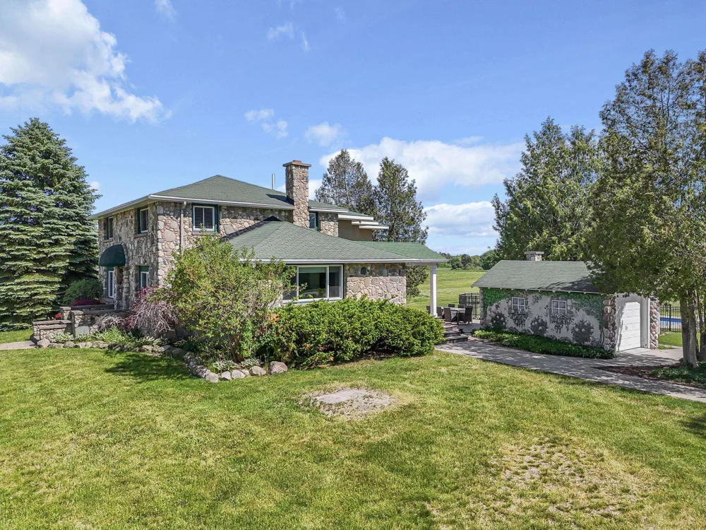 6801 Secor Road Long Lake Township, MI 49685