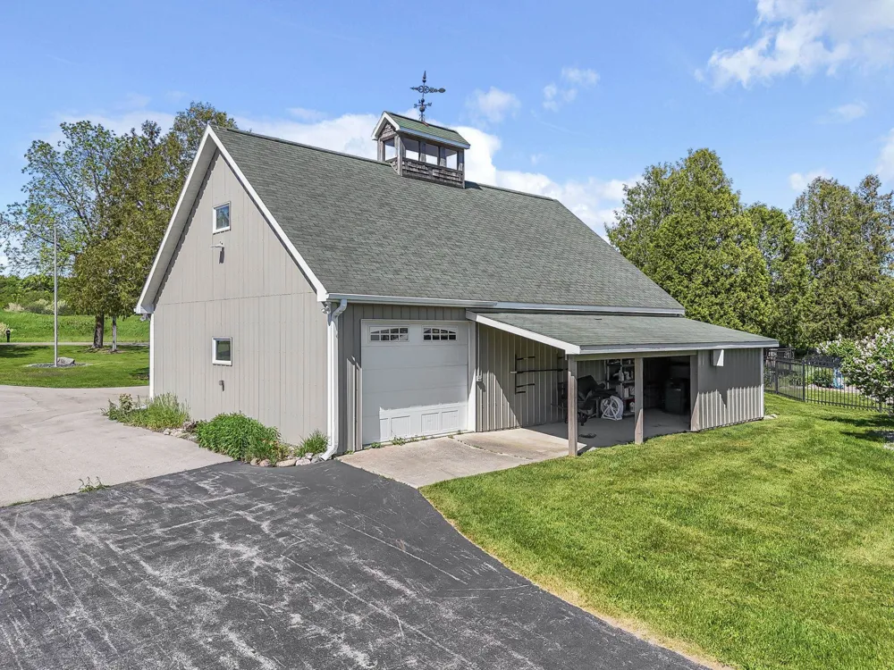 6801 Secor Road Long Lake Township, MI 49685