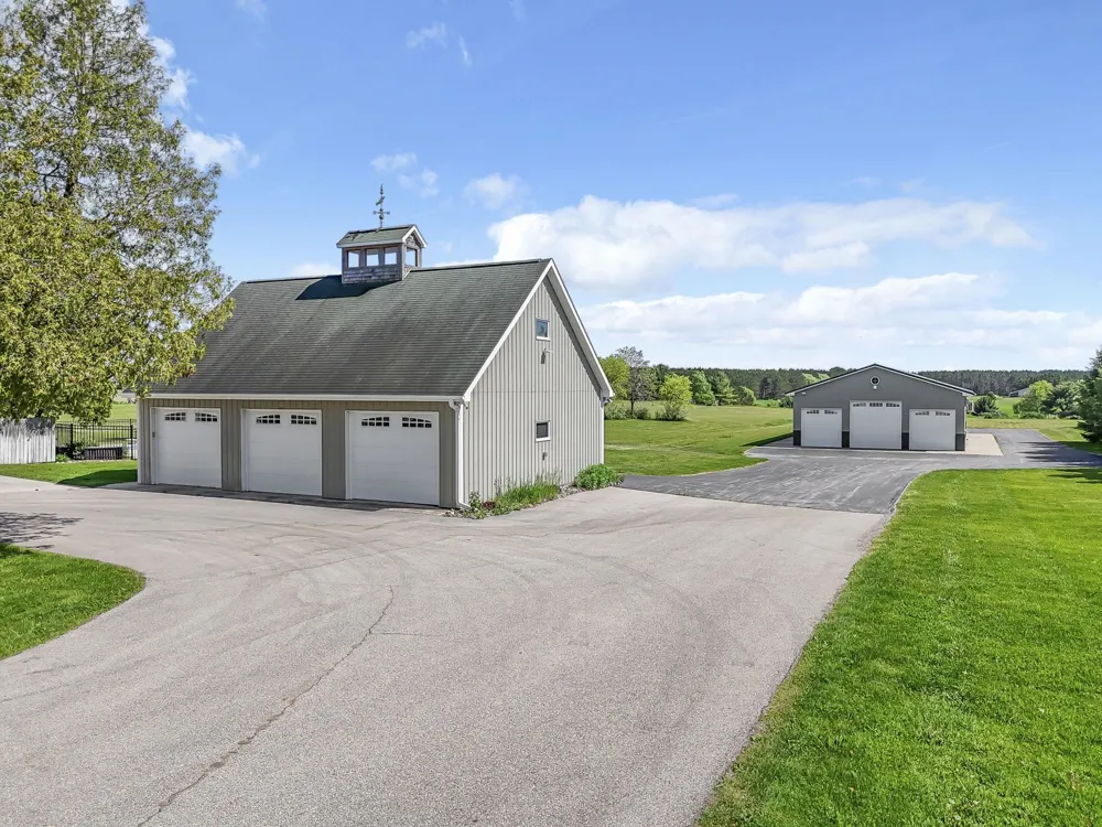 6801 Secor Road Long Lake Township, MI 49685