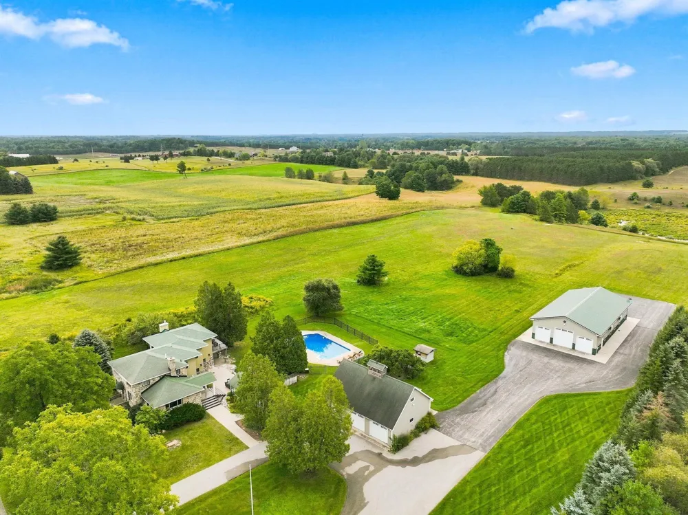6801 Secor Road Long Lake Township, MI 49685