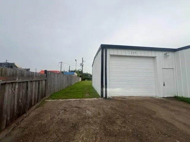215 Fresa Road Pasadena, TX 77502