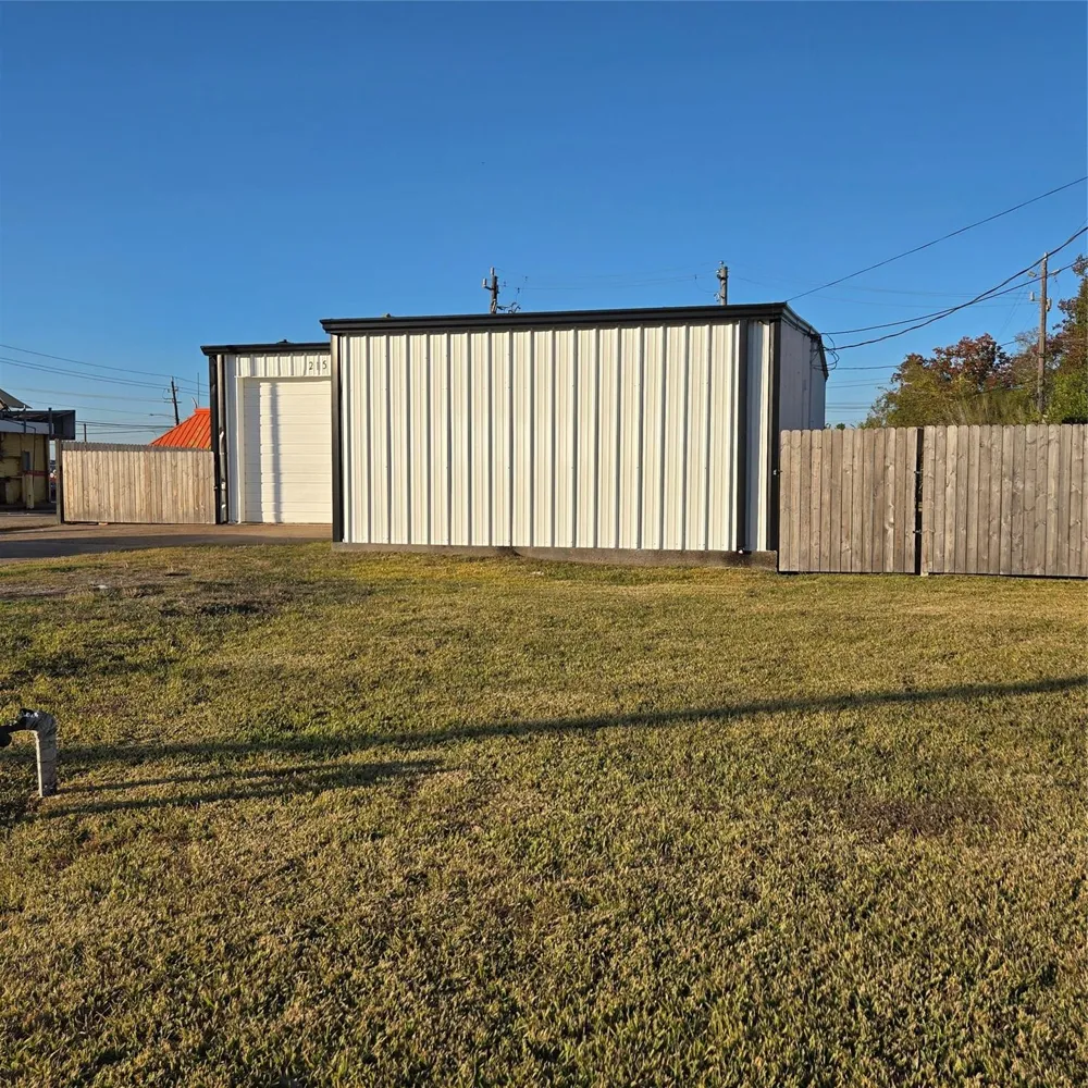 215 Fresa Road Pasadena, TX 77502