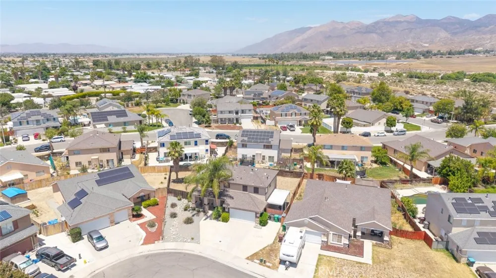 24861 Loire Court Hemet, CA 92544