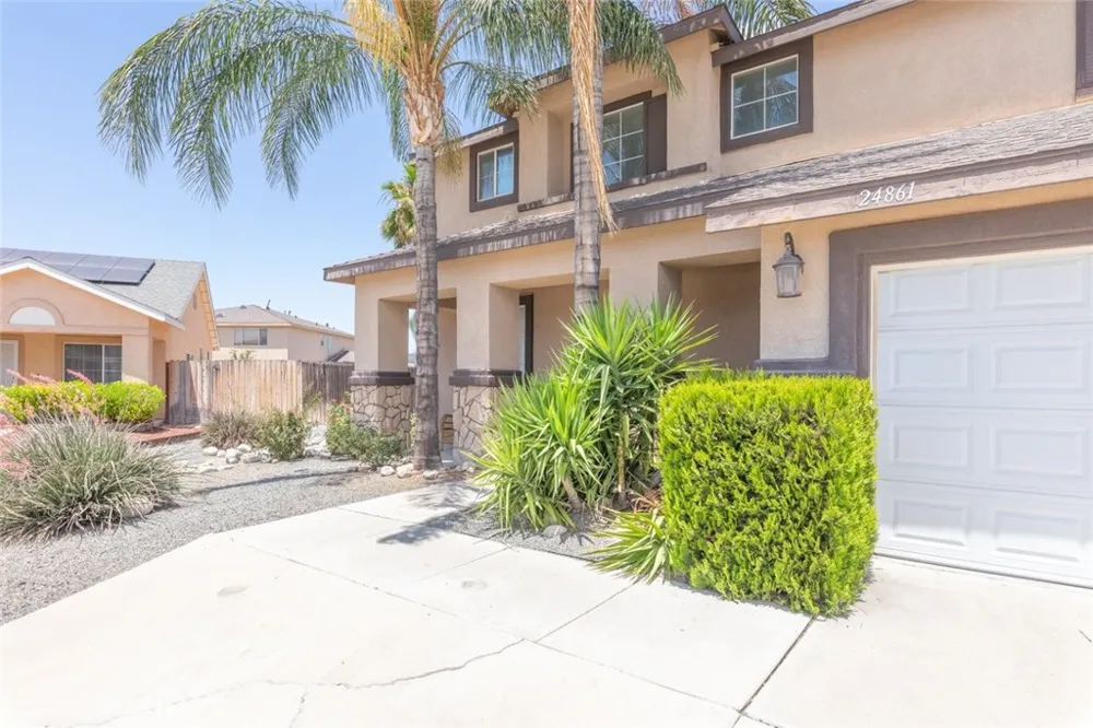 24861 Loire Court Hemet, CA 92544