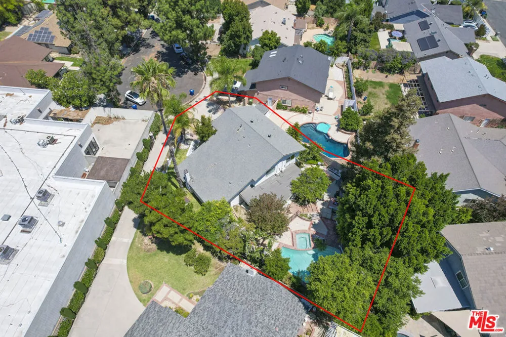 7618 Maynard Avenue West Hills, CA 91304