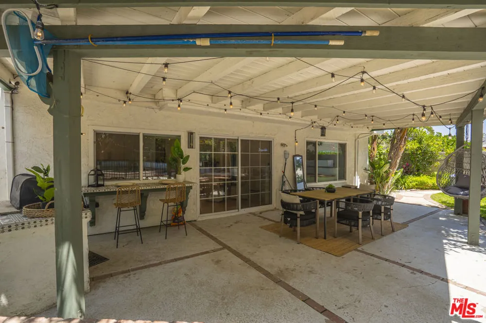 7618 Maynard Avenue West Hills, CA 91304