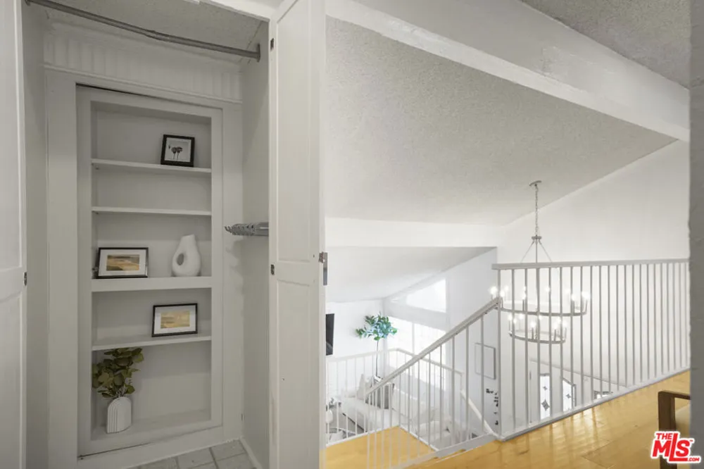 7618 Maynard Avenue West Hills, CA 91304