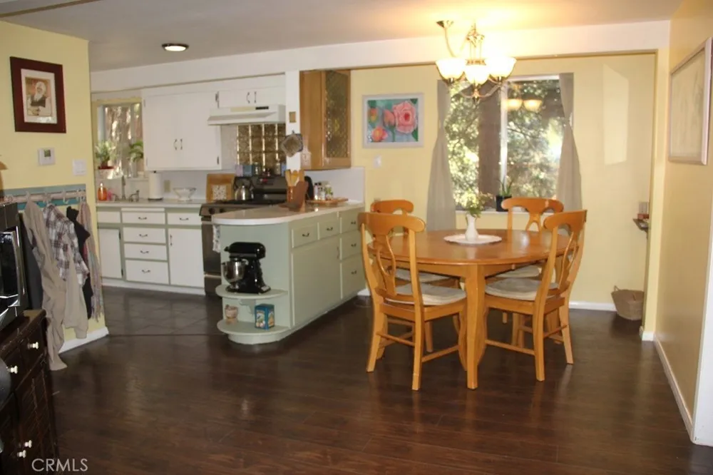 31705 Silver Spruce Drive Running Springs, CA 92382