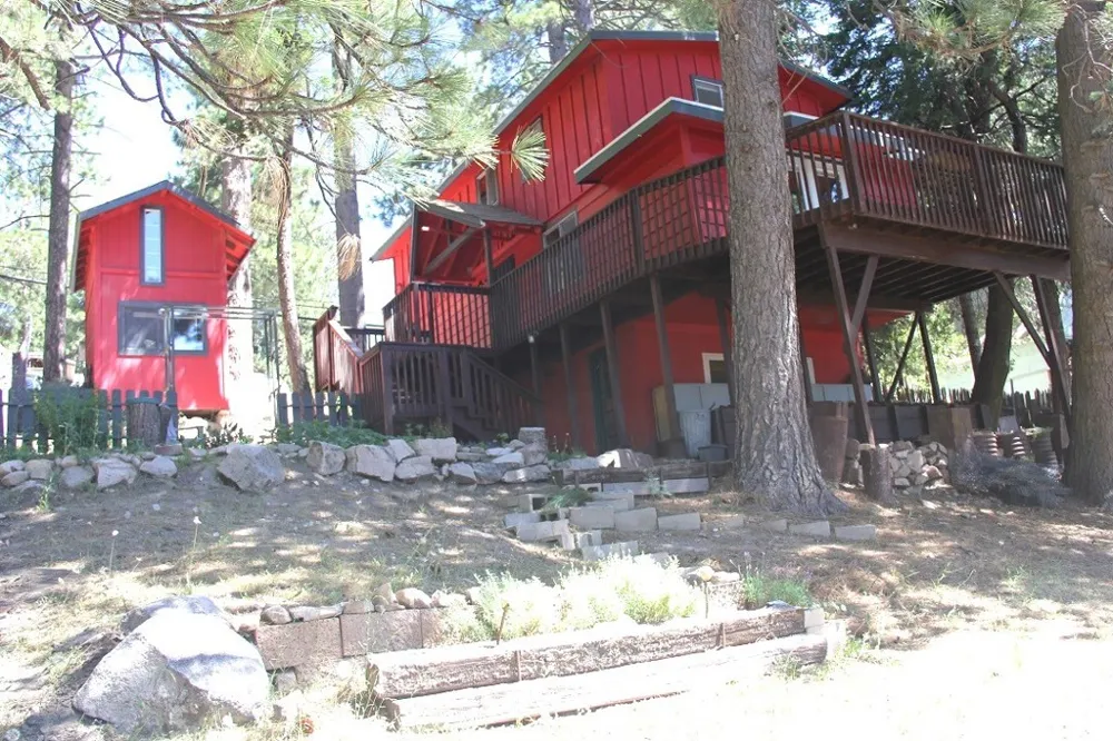 31705 Silver Spruce Drive Running Springs, CA 92382