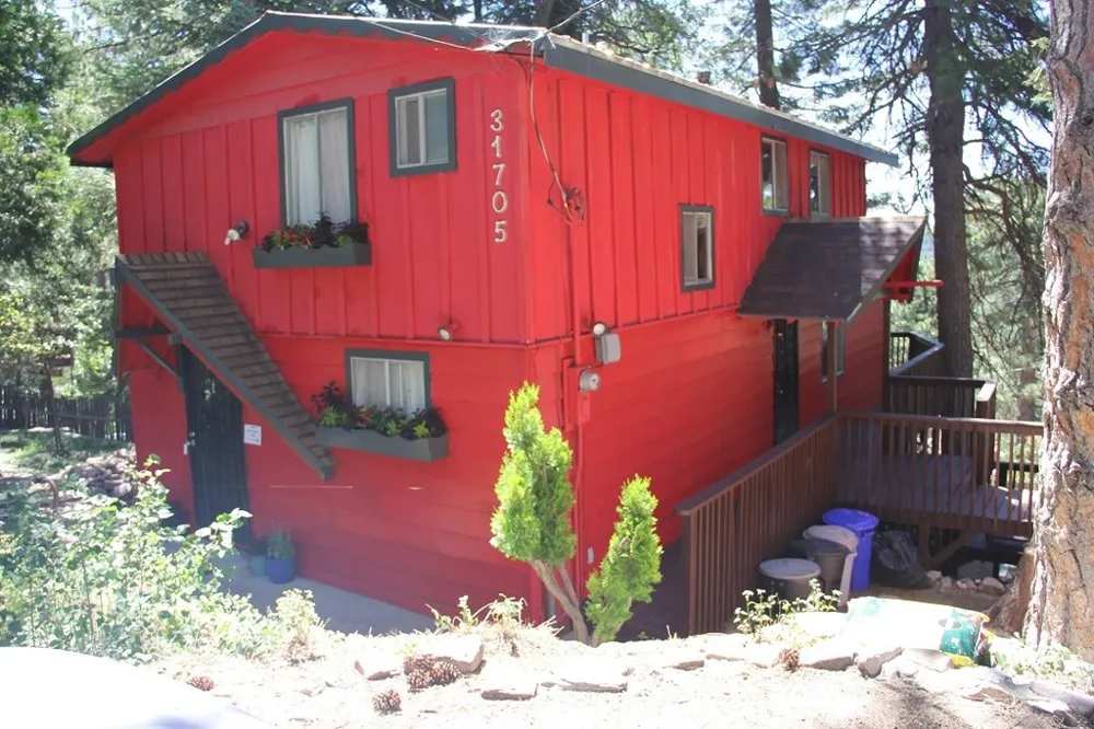 31705 Silver Spruce Drive Running Springs, CA 92382