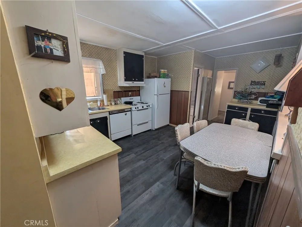 6304 6th Lucerne, CA 95458