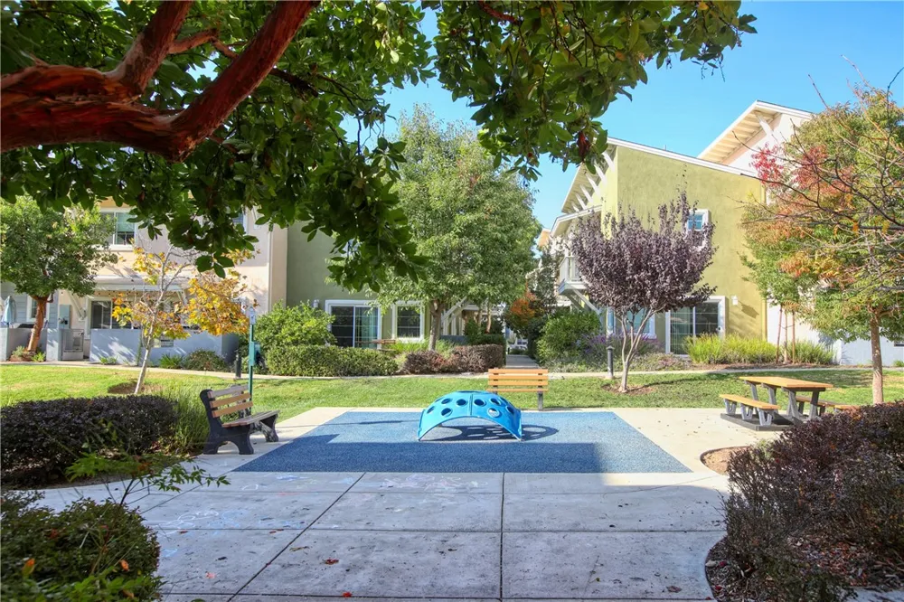864 Lawrence San Luis Obispo, CA 93401