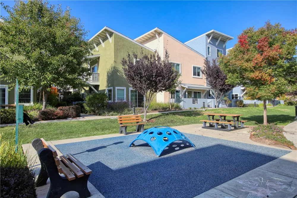 864 Lawrence San Luis Obispo, CA 93401