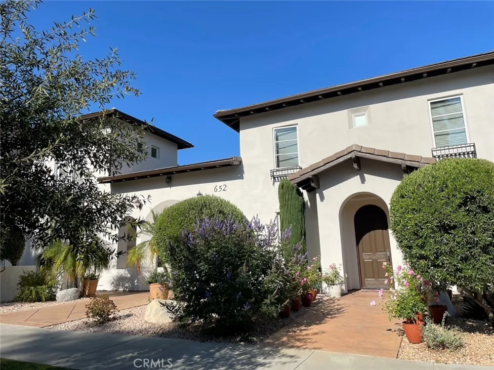 650 S Lake Ave Pasadena, CA 91106
