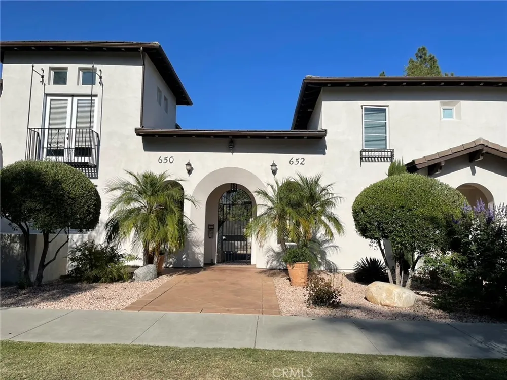 650 S Lake Ave Pasadena, CA 91106