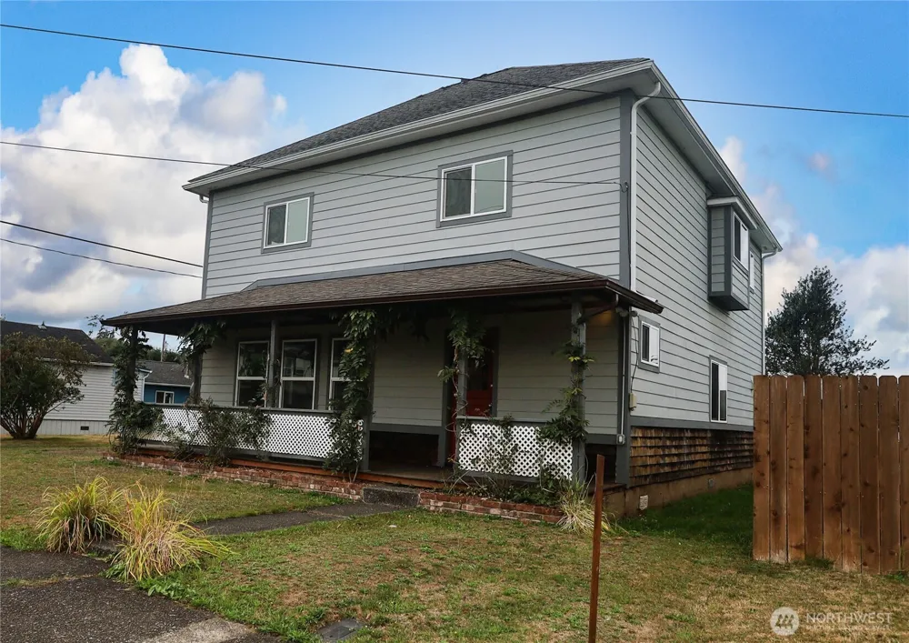 408 F STREET Cosmopolis, WA 98537