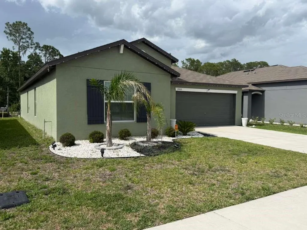 2000 RED LOOP Lakeland, FL 33801