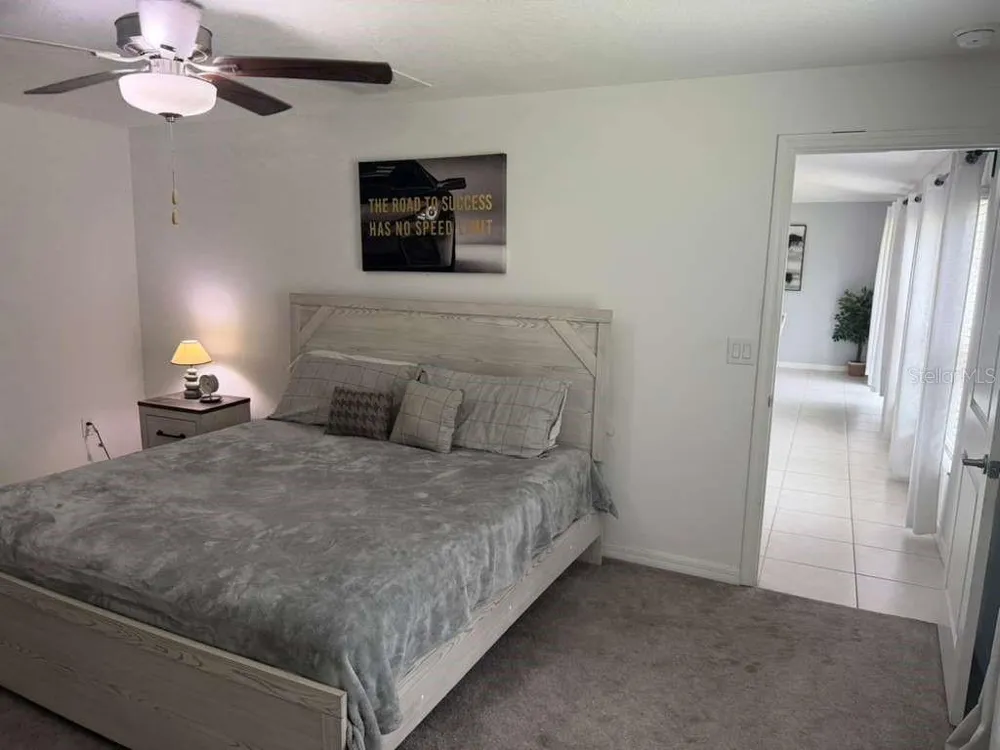 2000 RED LOOP Lakeland, FL 33801