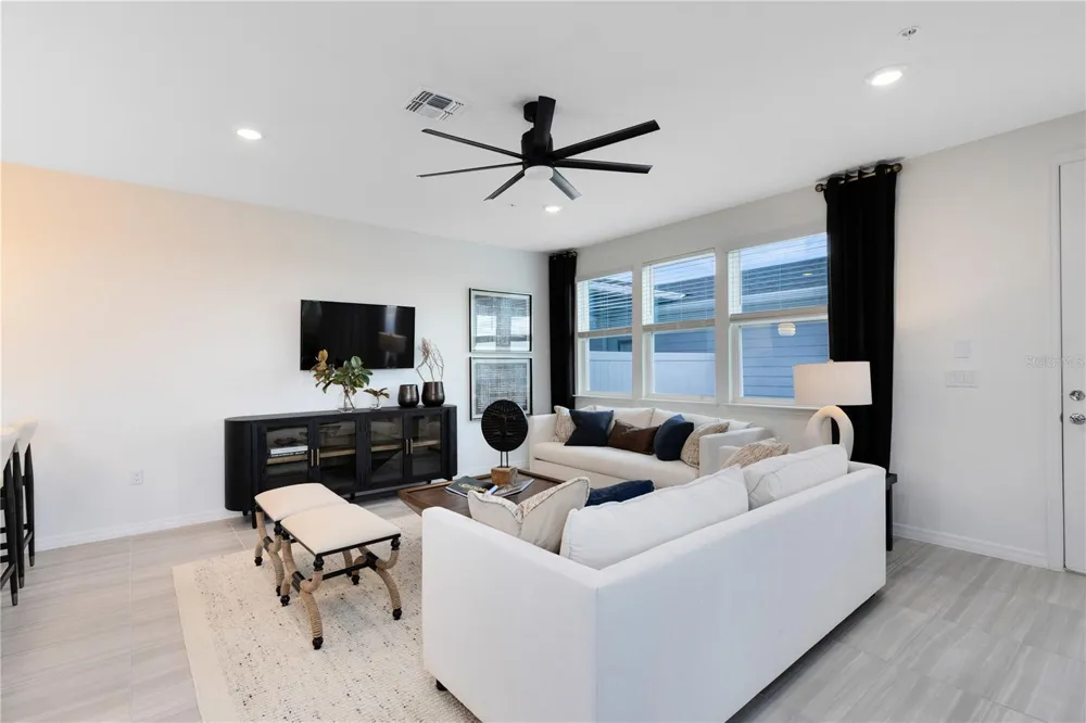1139 LEMONGRASS ALLEY Orlando, FL 32820