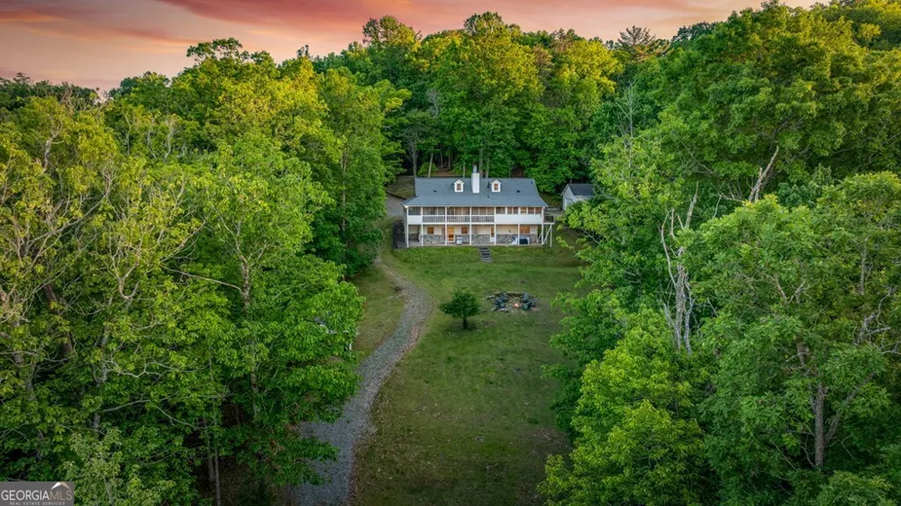 760 River Bend LN Blue Ridge, GA 30513