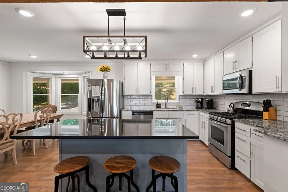 760 River Bend LN Blue Ridge, GA 30513