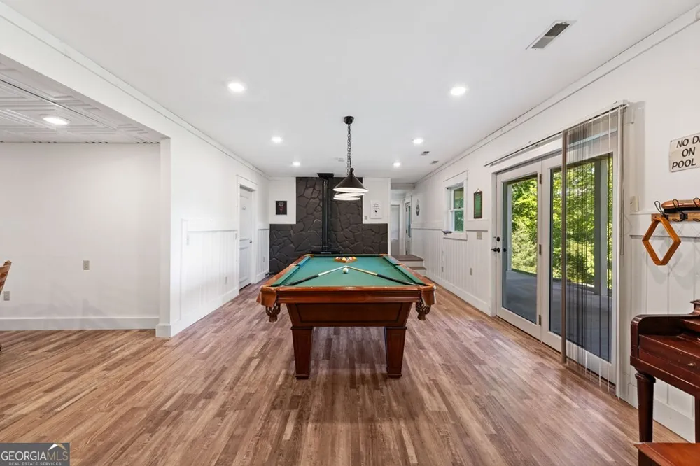 760 River Bend LN Blue Ridge, GA 30513