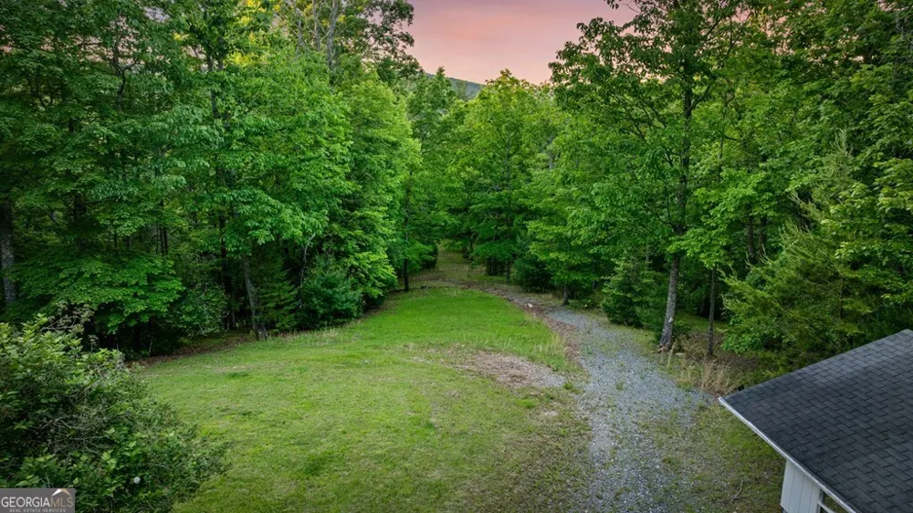 760 River Bend LN Blue Ridge, GA 30513