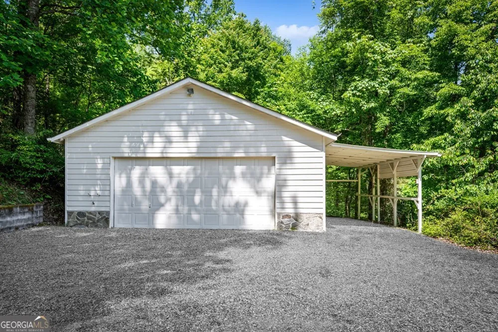760 River Bend LN Blue Ridge, GA 30513
