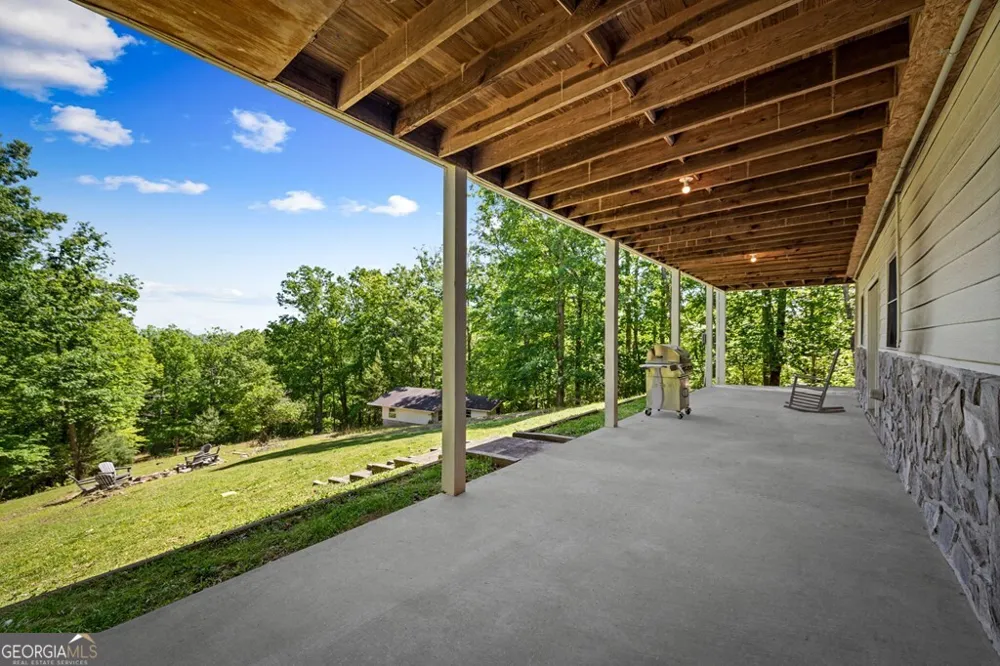 760 River Bend LN Blue Ridge, GA 30513