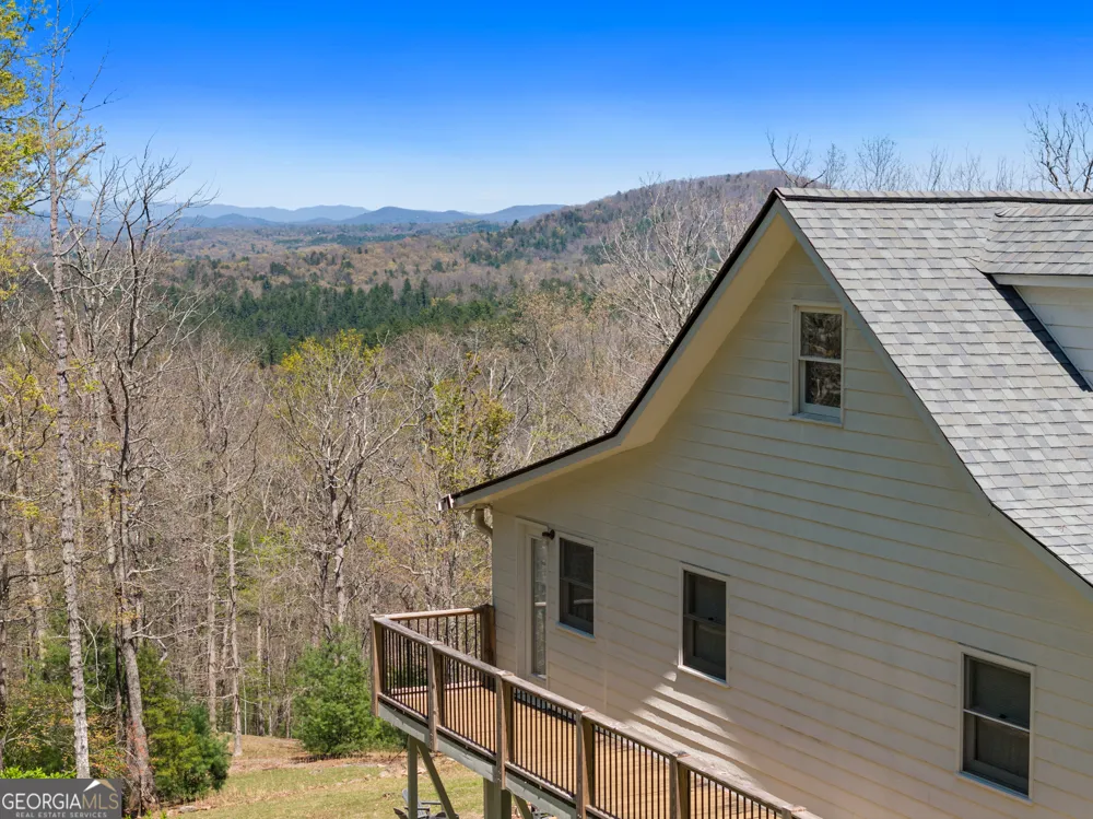 760 River Bend LN Blue Ridge, GA 30513