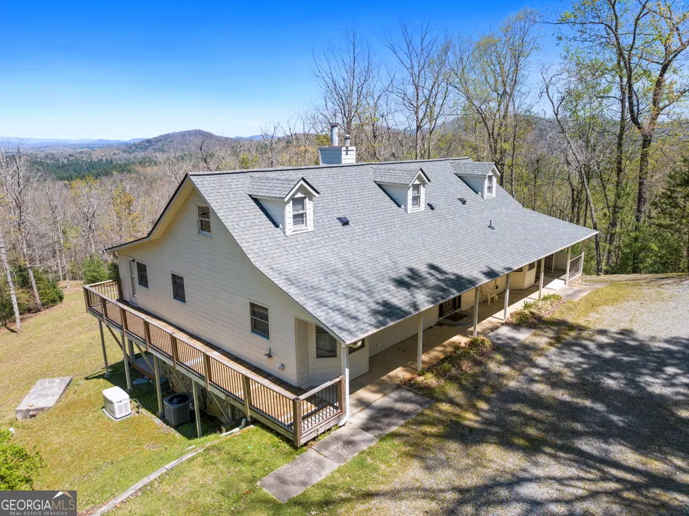 760 River Bend LN Blue Ridge, GA 30513