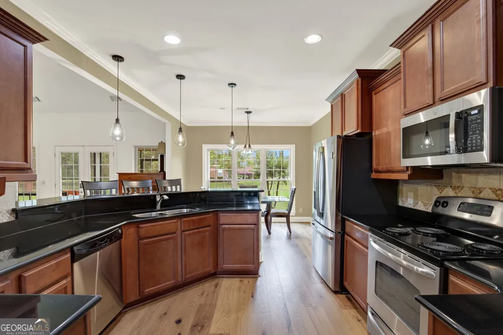 75 Brigham LN Richmond Hill, GA 31324