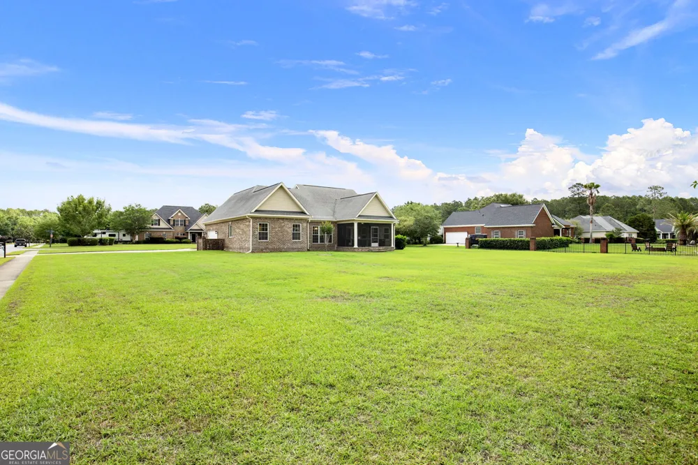 75 Brigham LN Richmond Hill, GA 31324