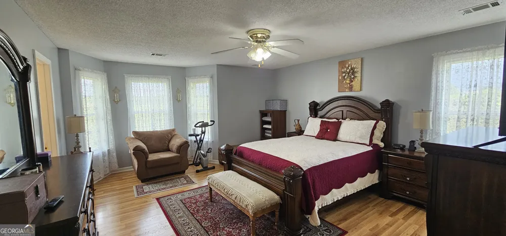 157 Scarlett Ohara DR Ailey, GA 30410