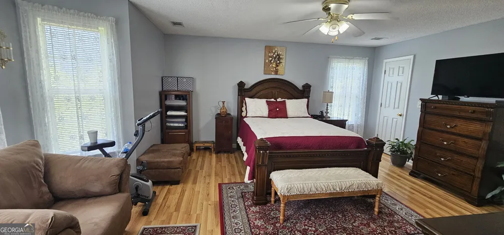 157 Scarlett Ohara DR Ailey, GA 30410