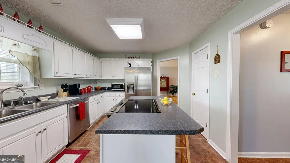 157 Scarlett Ohara DR Ailey, GA 30410