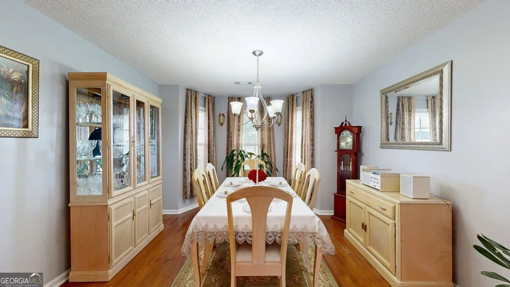 157 Scarlett Ohara DR Ailey, GA 30410