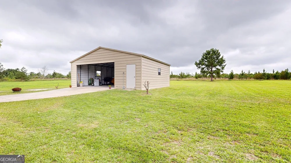 157 Scarlett Ohara DR Ailey, GA 30410