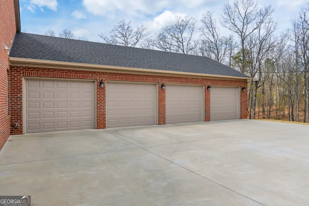 733 Cherry RD Franklin, GA 30217