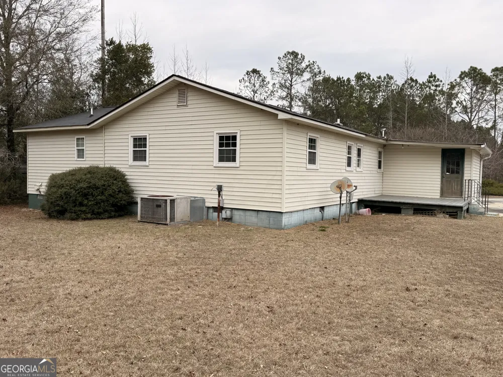 1025 Ralph Mullis RD Rentz, GA 31075