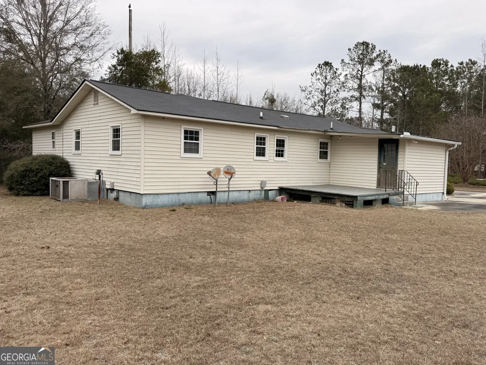 1025 Ralph Mullis RD Rentz, GA 31075