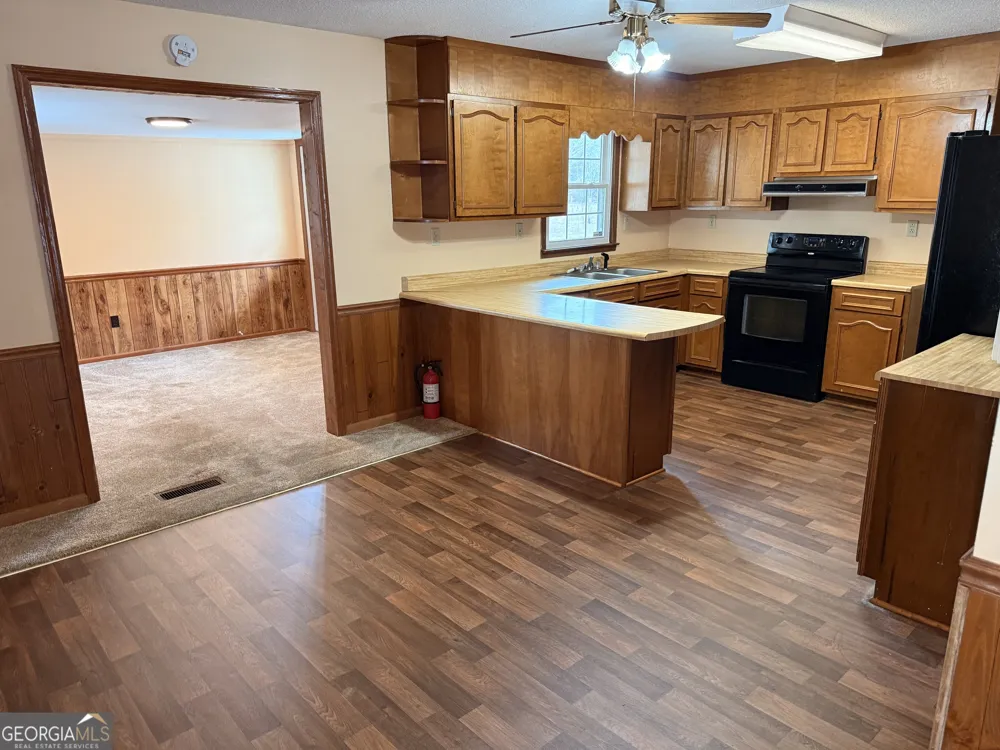 1025 Ralph Mullis RD Rentz, GA 31075