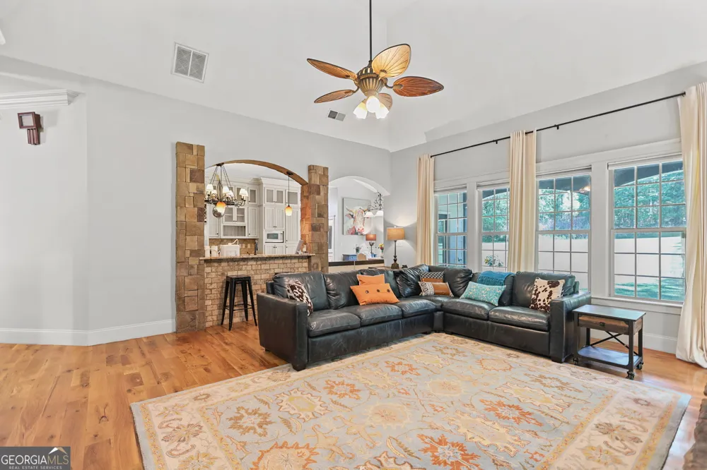 583 Haynie RD Moreland, GA 30259