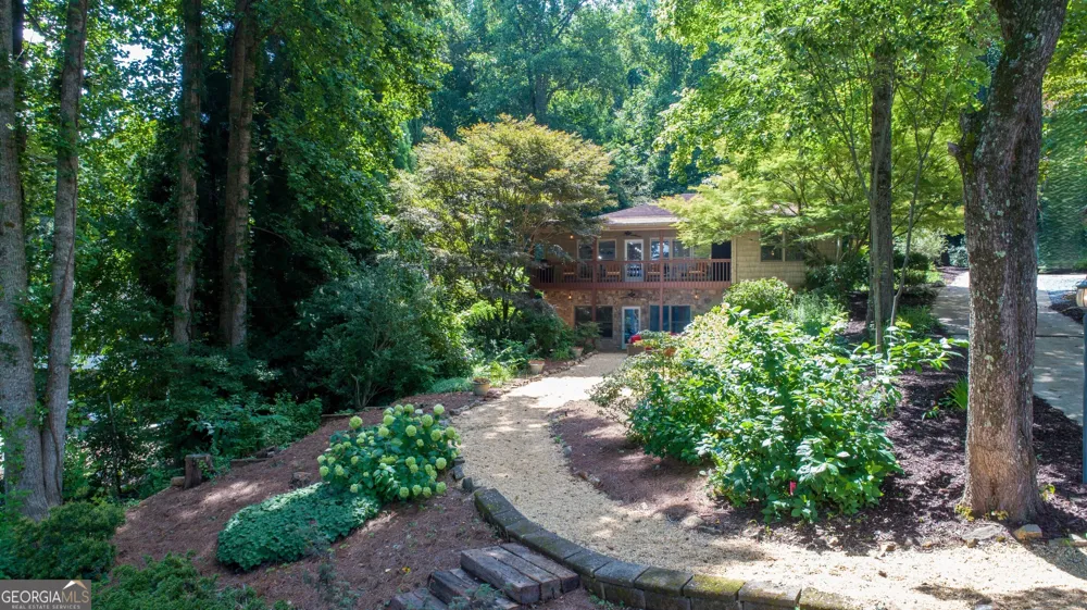313 Omega WAY Hiawassee, GA 30546