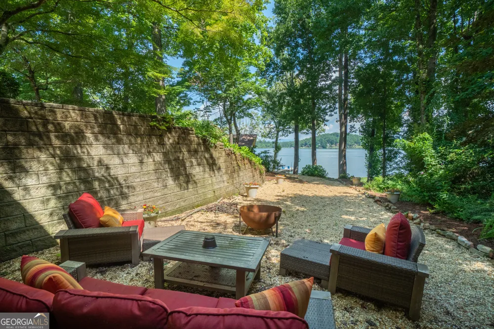313 Omega WAY Hiawassee, GA 30546