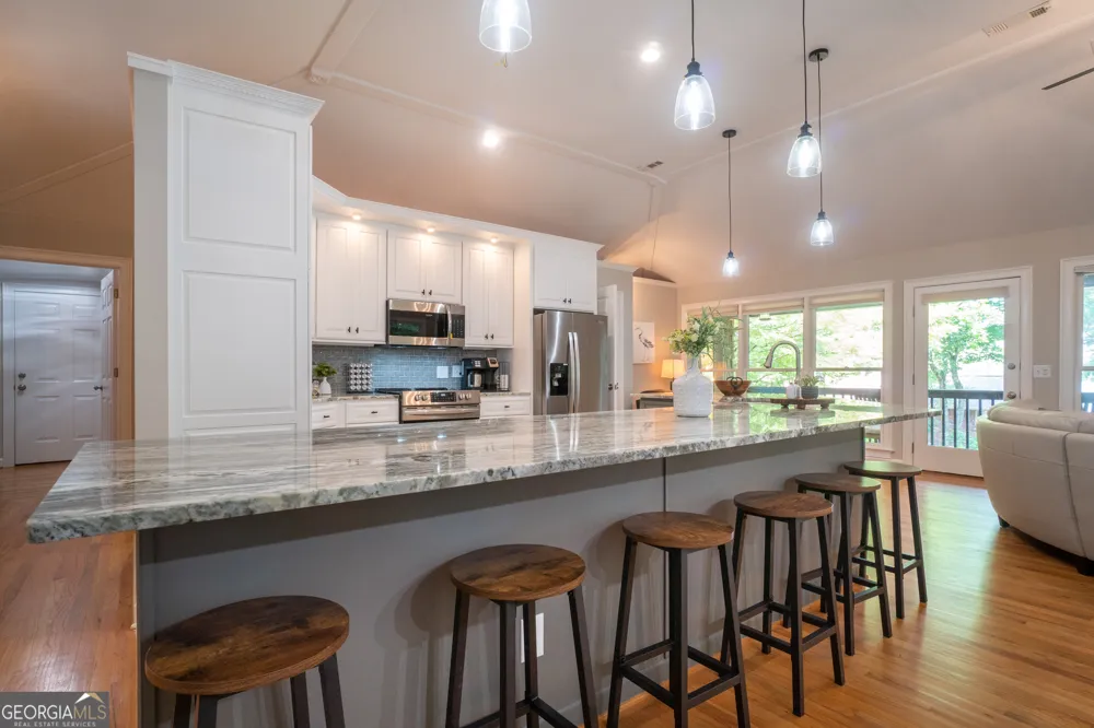 313 Omega WAY Hiawassee, GA 30546