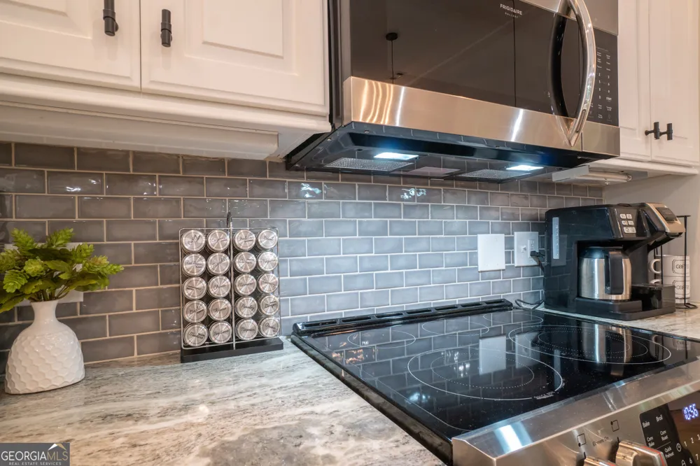 313 Omega WAY Hiawassee, GA 30546