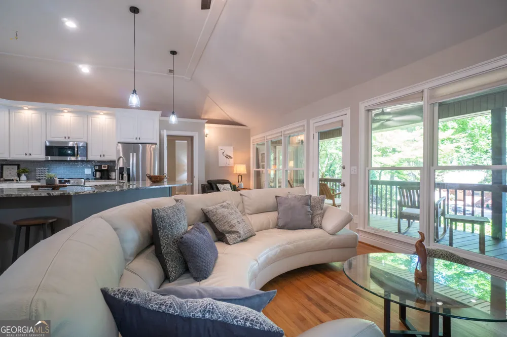 313 Omega WAY Hiawassee, GA 30546