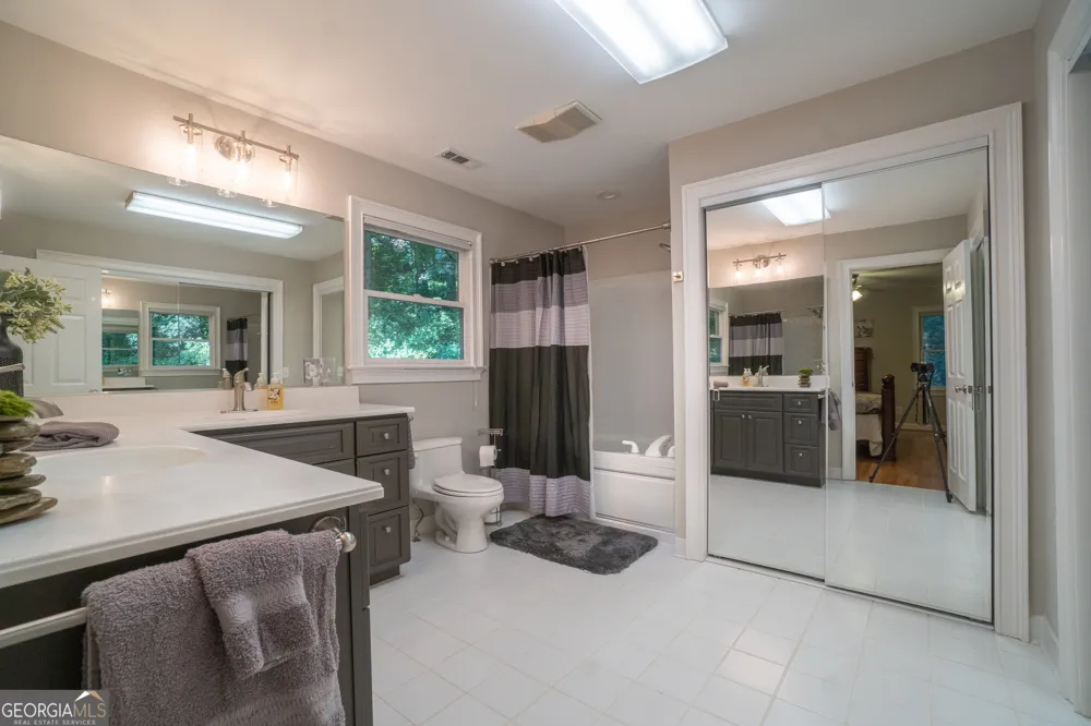 313 Omega WAY Hiawassee, GA 30546